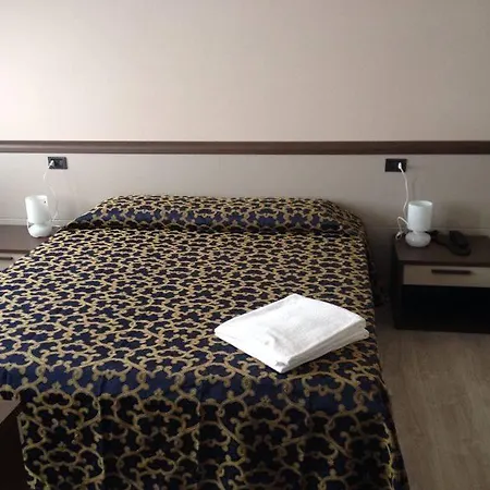 Hotel San Fiorenzo Fiorenzuola dʼArda